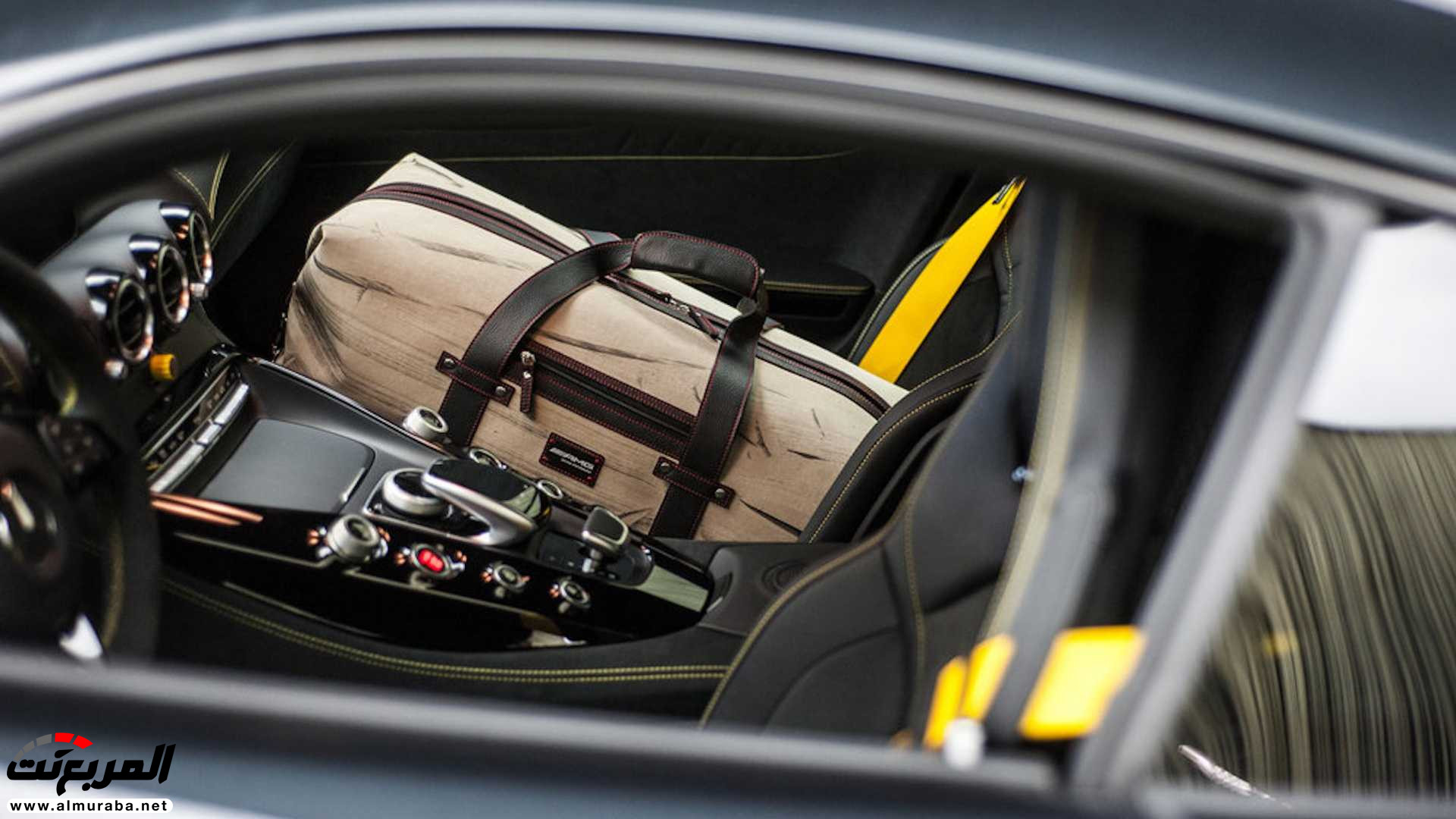 "بالفيديو والصور" مرسيدس AMG تطلق مجموعة حقائب سارت عليها سيارتها GT R 3