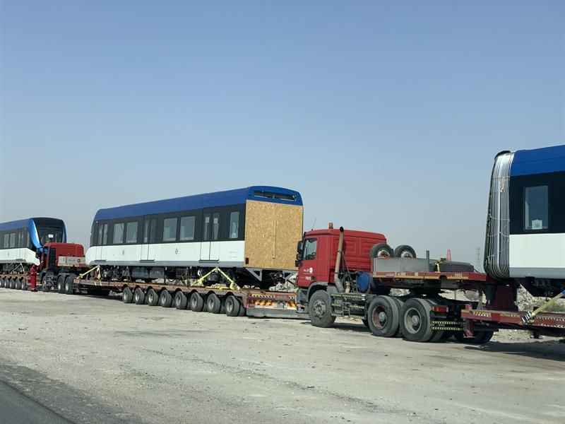 "بالصور" وصول عربات المسار الأزرق الخاص بقطار الرياض للدمام 2