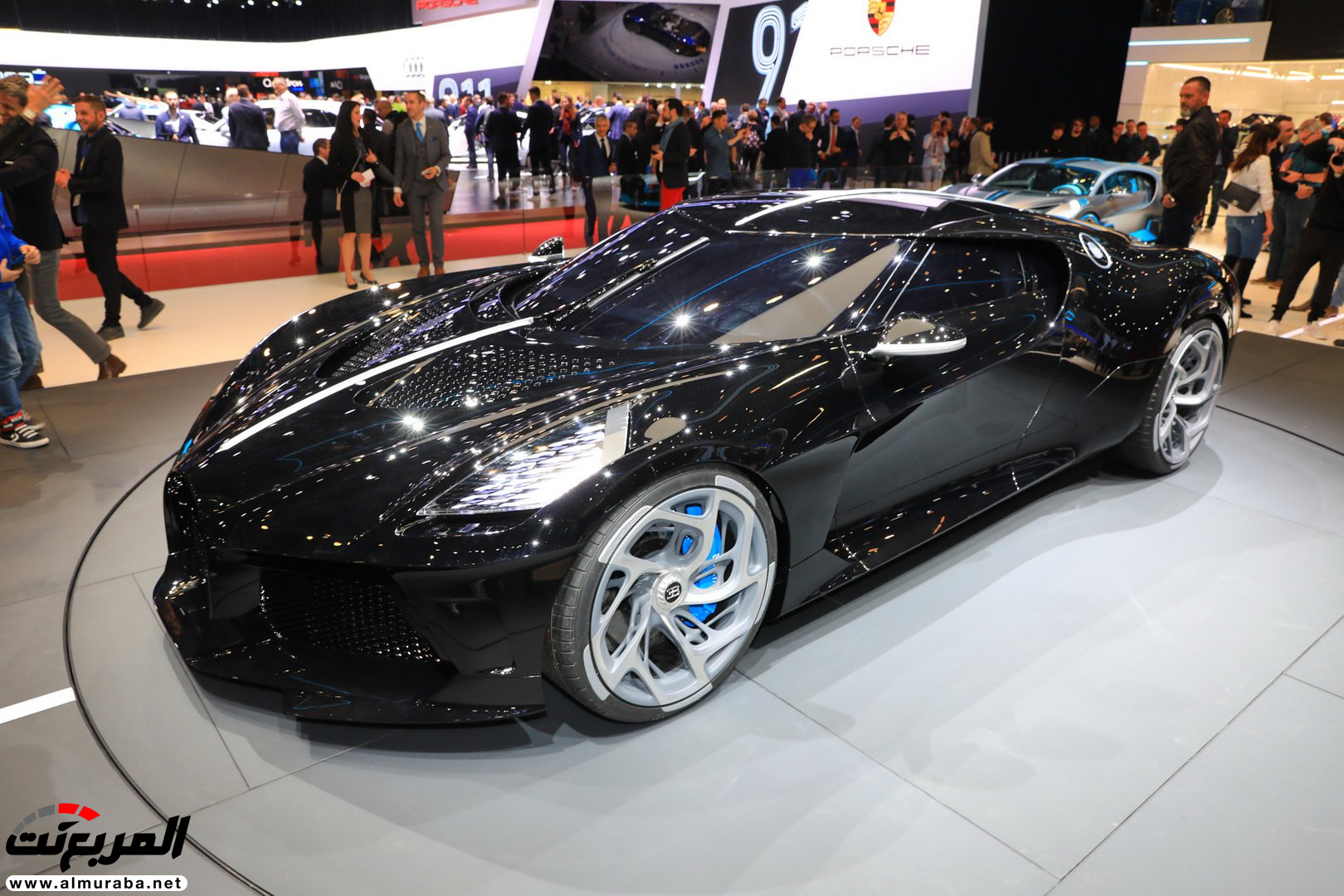 كريستيانو رونالدو قد يكون مالك بوجاتي لافواتيور نوار اغلى سيارة في العالم! 34