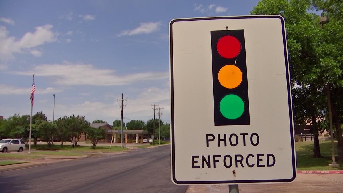ولاية تكساس ستحظر كاميرات إشارات المرور.. لماذا؟ 1