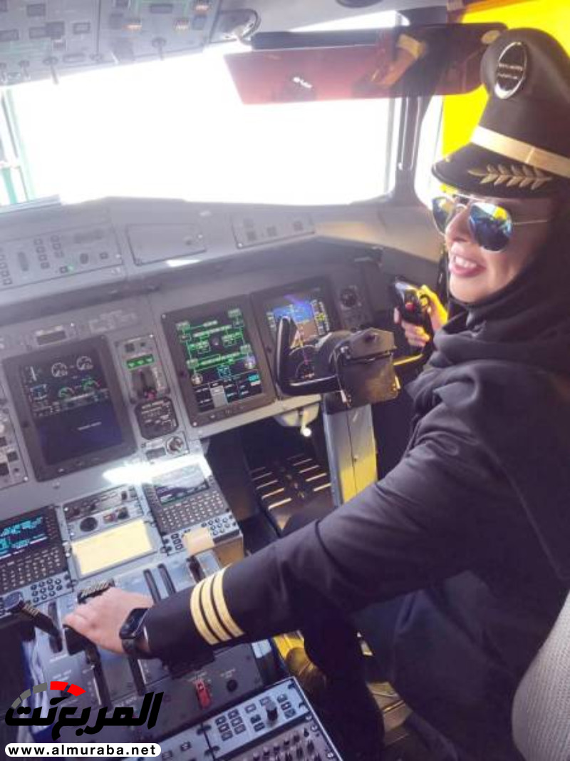 سعودية تقود أول رحلة جوية رسمية لها كمساعد طيار بالمملكة 3