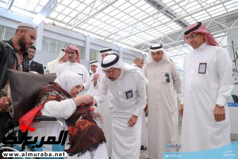 "بالفيديو والصور" احتفالات مطارات المملكة مع المسافرين بعيد الفطر المبارك 6