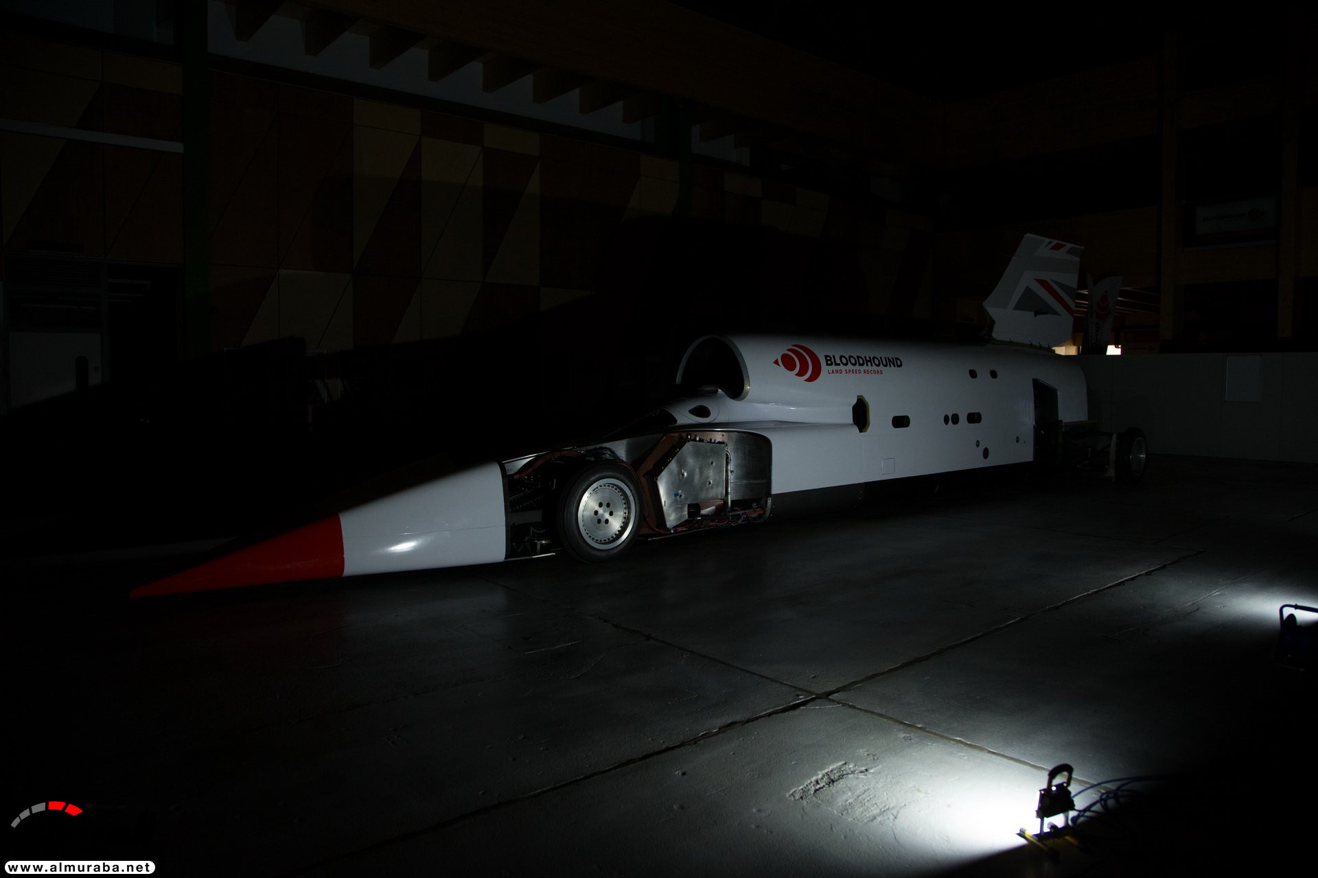 أسرع مركبة في العالم تبدأ اختباراتها على سرعة 800 كم/س 20