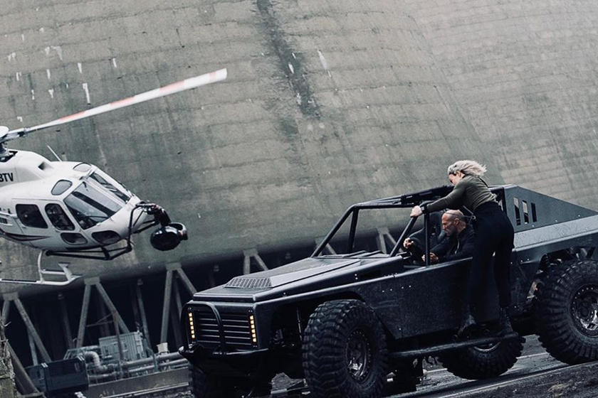"بالفيديو والصور" لن تصدق مشاهد الأكشن مع السيارات في فيلم Fast & Furious: Hobbs & Shaw 1