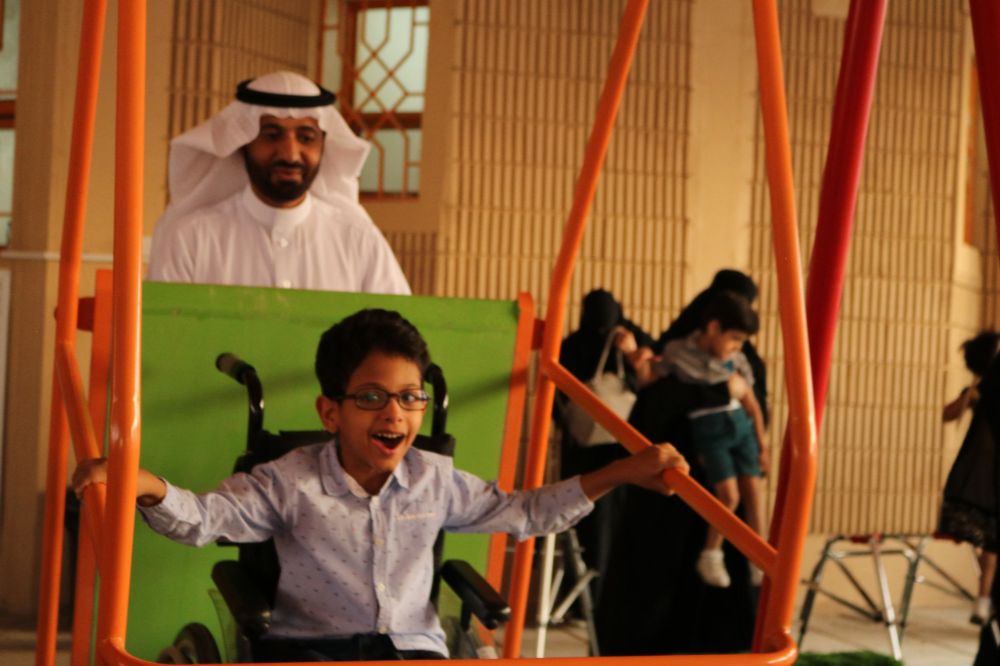 الوفاق لتأجير السيارات تشارك في تجديد روضة 65 وتنفيذ مشروع "خذ بيدي" 14