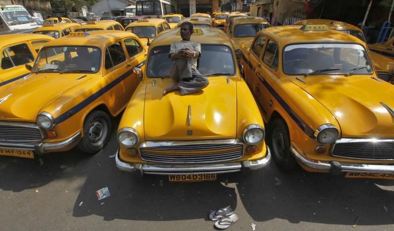 "بالصور" أشهر سيارات الأجرة حول العالم في القرن الماضي 24