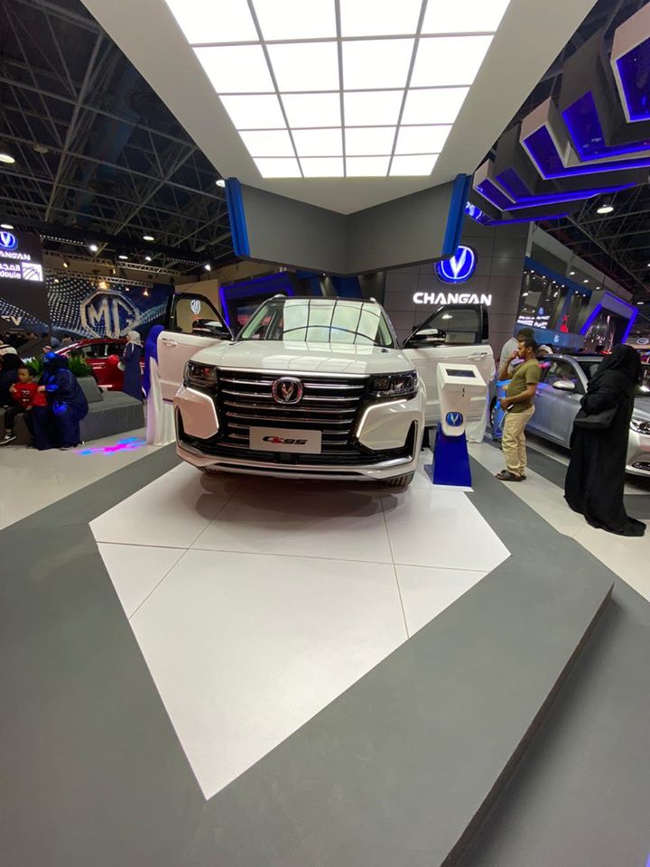 “بالصور” شانجان المجدوعي تستعرض سياراتها لعام 2020 في معرض السيارات السعودي الدولي
