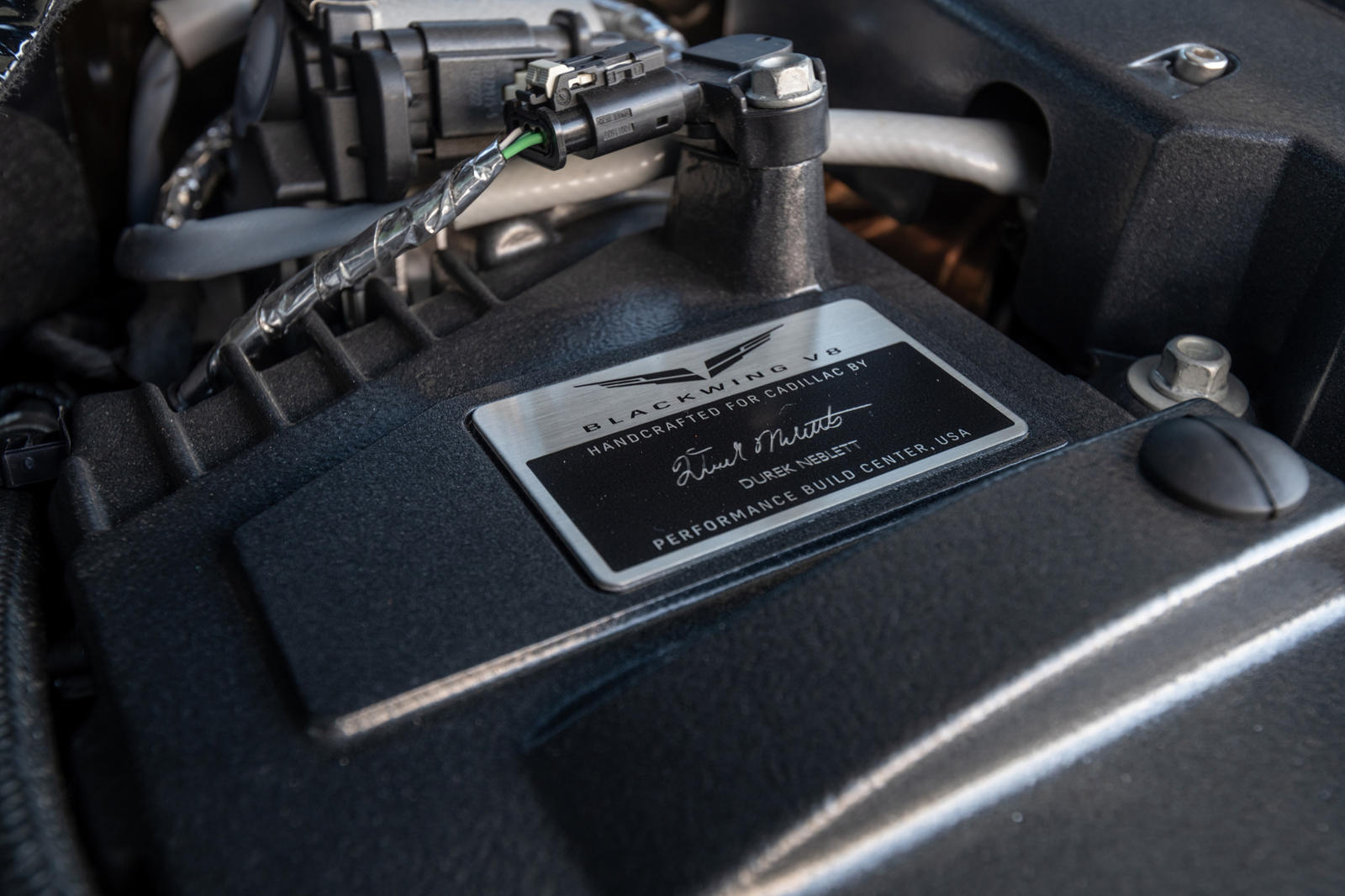 سر نية إلغاء محرك كاديلاك بلاك وينج V8 16
