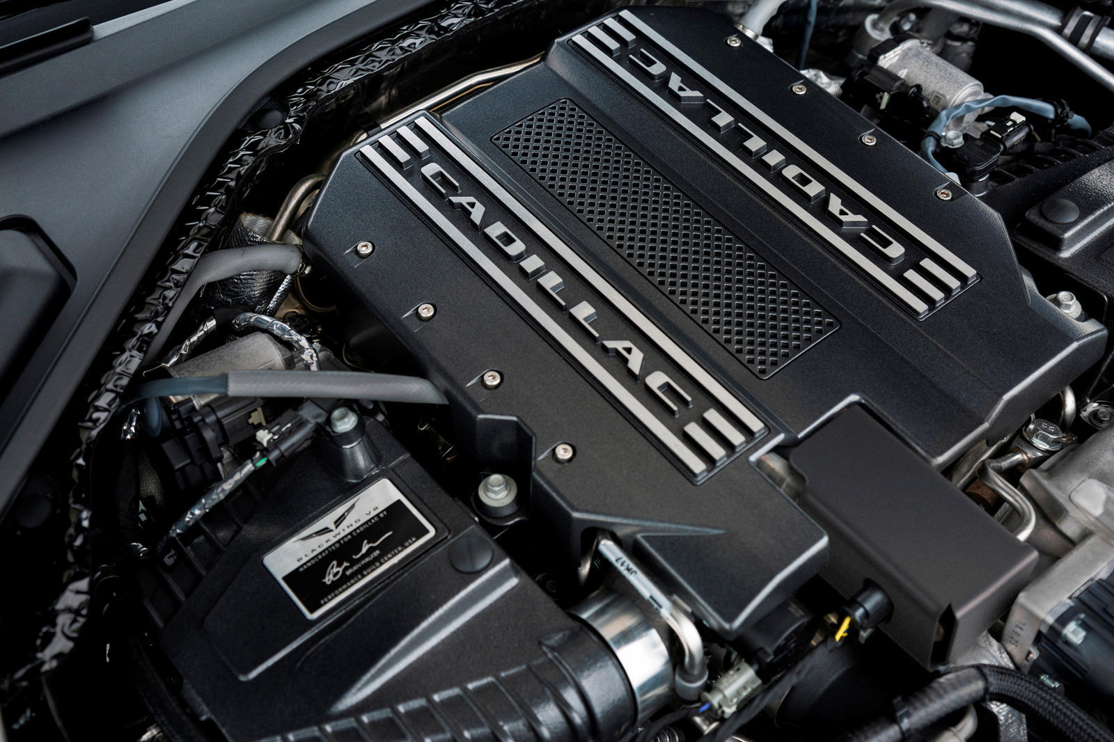 سر نية إلغاء محرك كاديلاك بلاك وينج V8 7