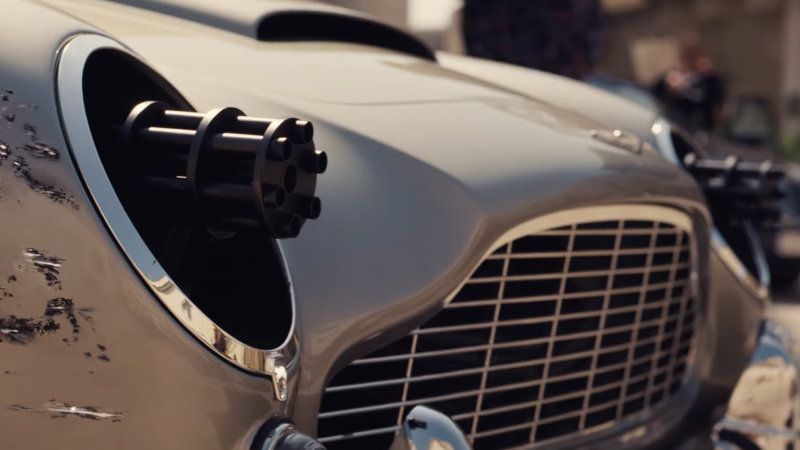 جيمس بوند يفحط بسيارة استون مارتن DB5 في إعلان فيلم No Time To Die 7