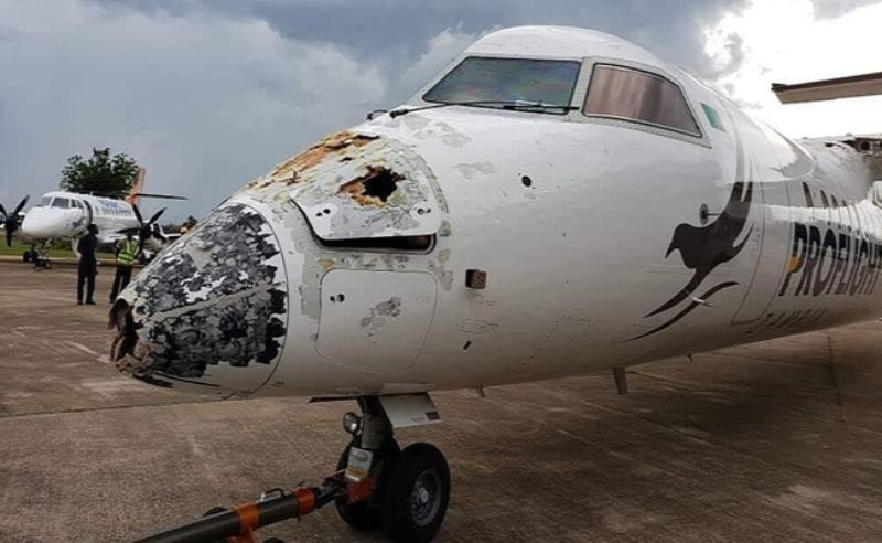 "بالصور" ركاب طائرة ينجون من موت محقق في زامبيا 2