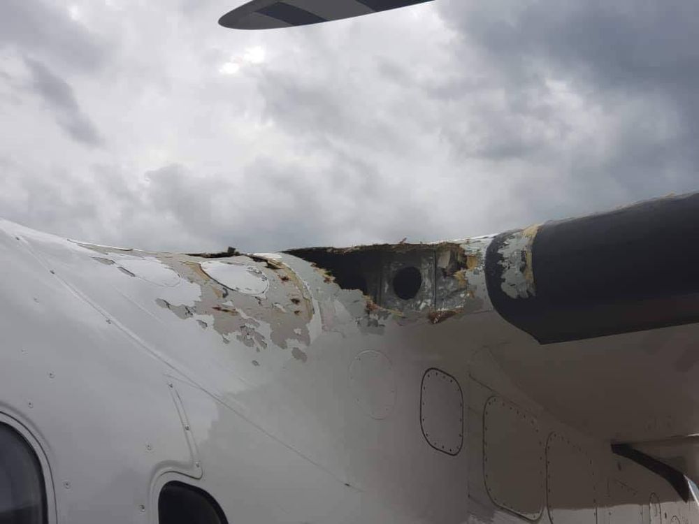 "بالصور" ركاب طائرة ينجون من موت محقق في زامبيا 13
