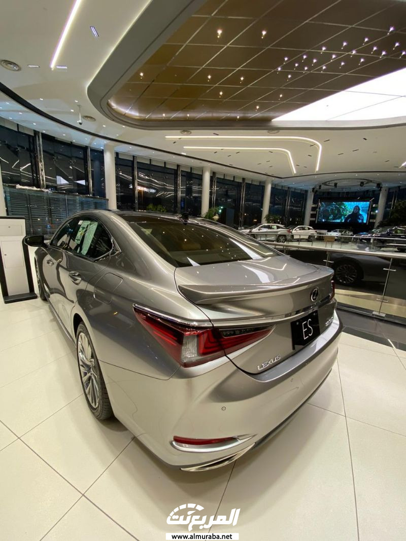 مواصفات لكزس es اي اس 2020 في السعودية Lexus ES 7