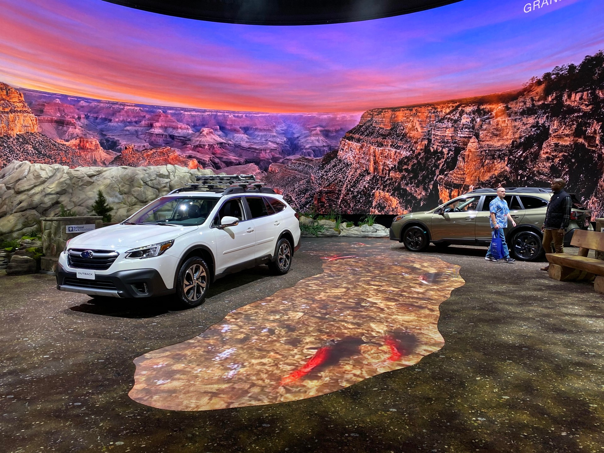 "100 صورة" نظرة على السيارات التي ظهرت في معرض شيكاغو للسيارات 2020 274