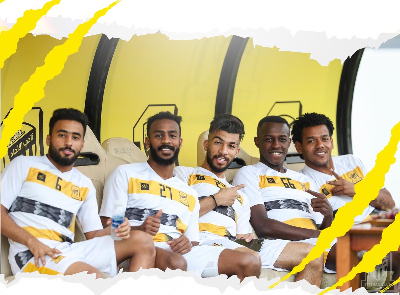 لاعبو نادي الاتحاد يظهرون مع الوفاق لتأجير السيارات في معرض جدة الدولي للسياحة والسفر 2020 1