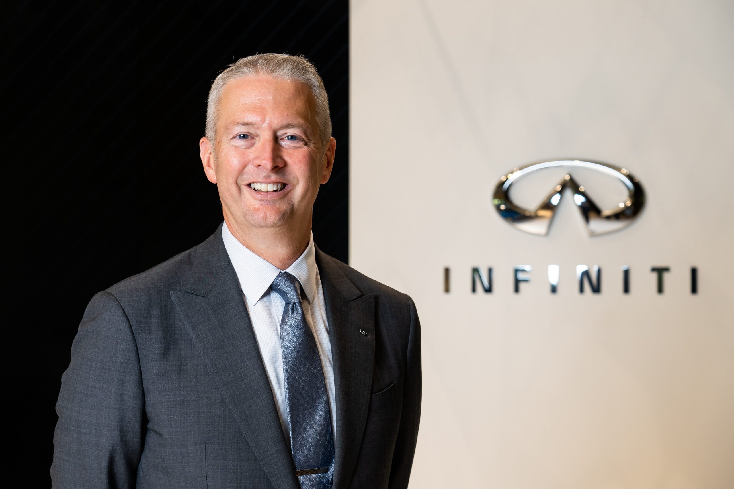 تعيين "مايك كوليران" رئيس مجلس إدارة إنفينيتي للسيارات 5