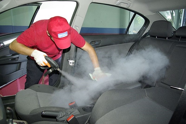 مناطق عليك تنظيفها جيداً في سيارتك للوقاية من الأمراض 16