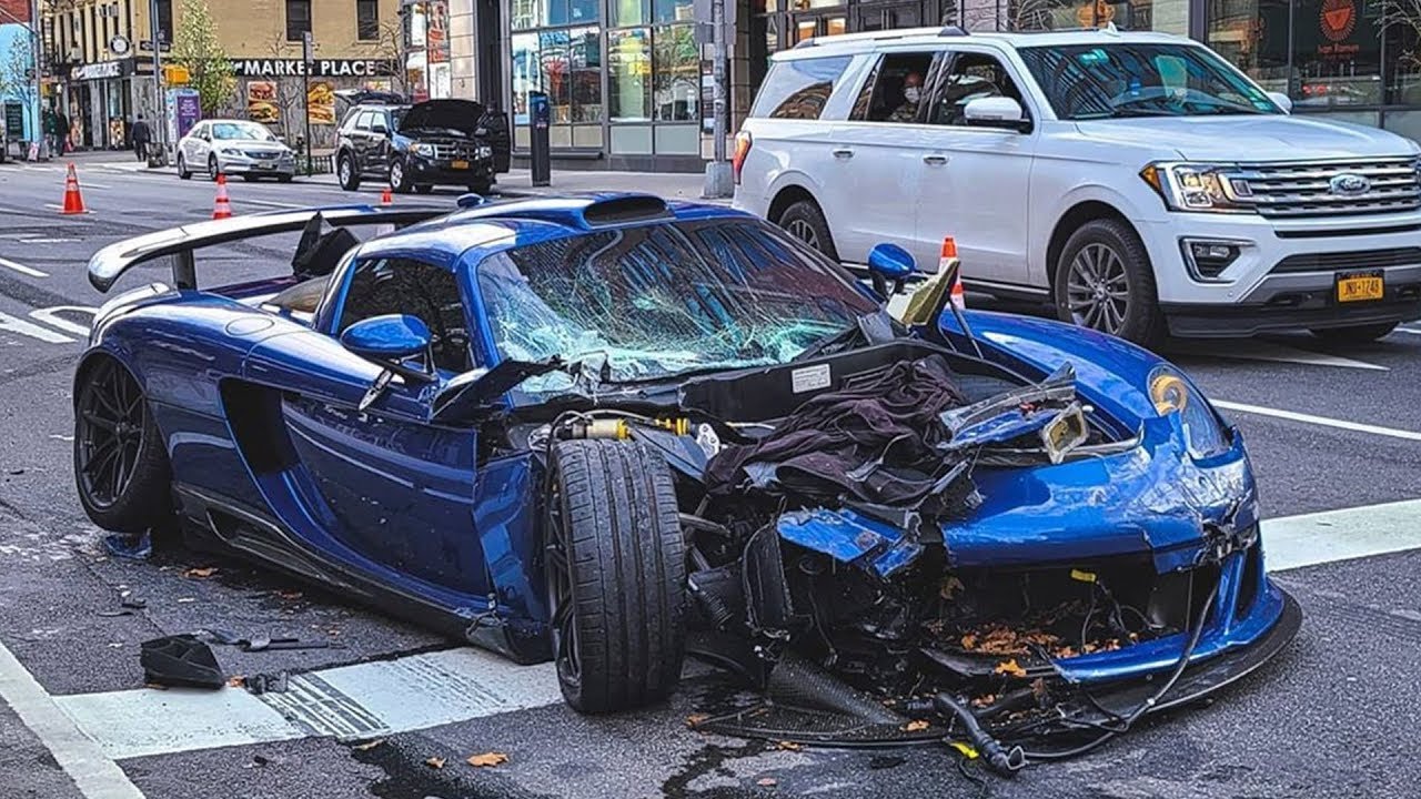 سيارة نادرة بقيمة 3 مليون ريال تتحطم بإحدى شوارع نيويورك “فيديو”