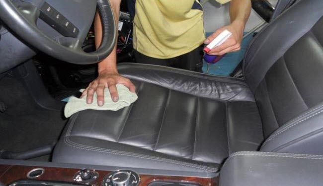 تعرف على الطريقة الصحيحة لتنظيف المقاعد الجلد في السيارة 6