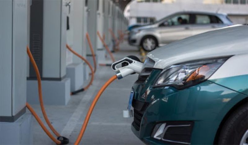 إلزام محطات الوقود في ألمانيا بتقديم شحن للسيارات الكهربائية 2