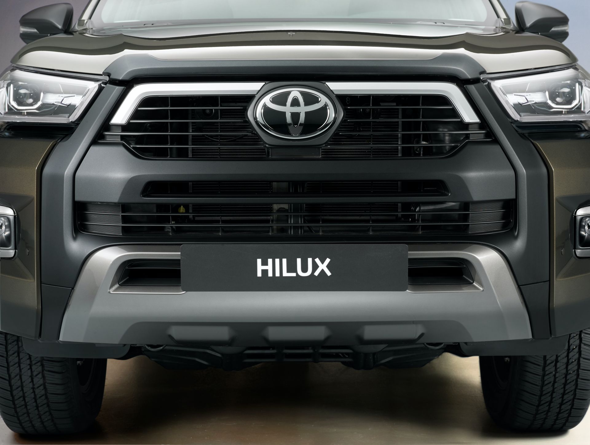 محركات تويوتا هايلكس 2021 Toyota Hilux 19