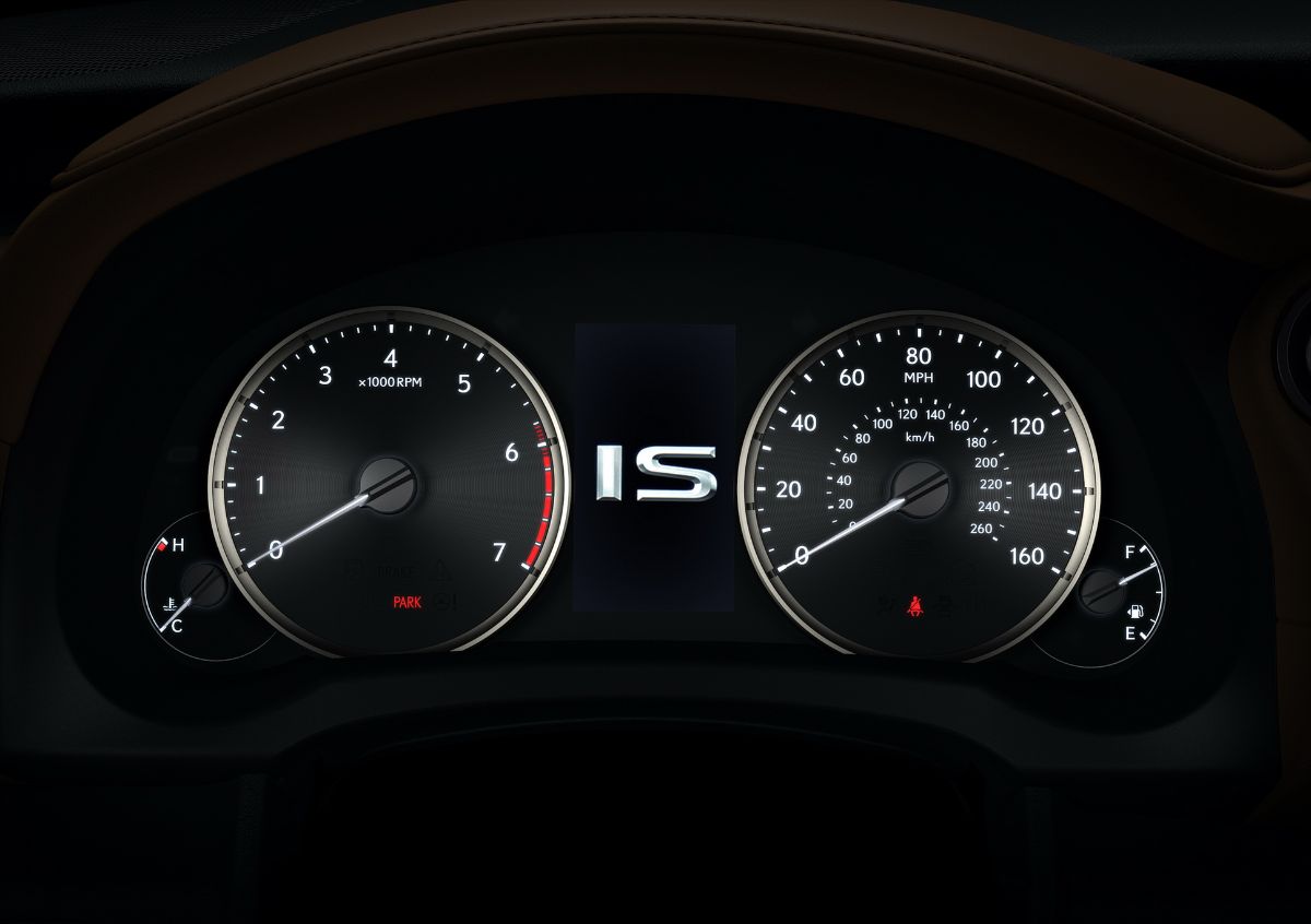 مواصفات لكزس آي إس 2021 فيس ليفت وأبرز المعلومات Lexus IS 68