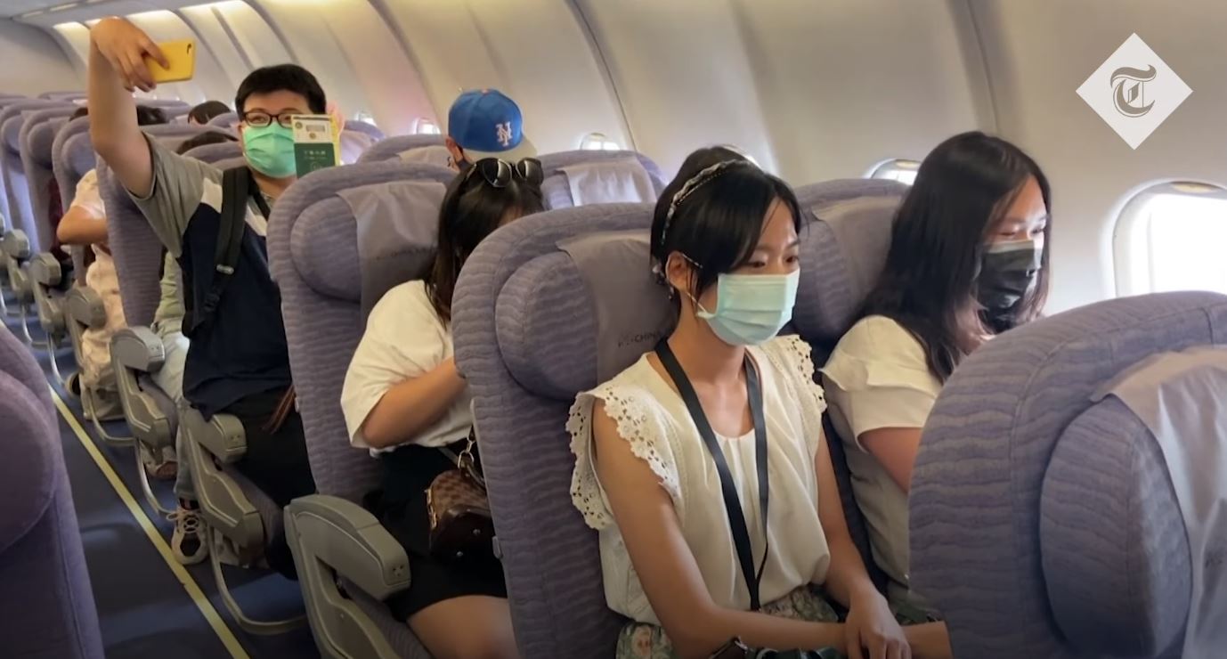 مطار تايوان يتيح لك الجلوس في الطائرات دون السفر لأي مكان! 21