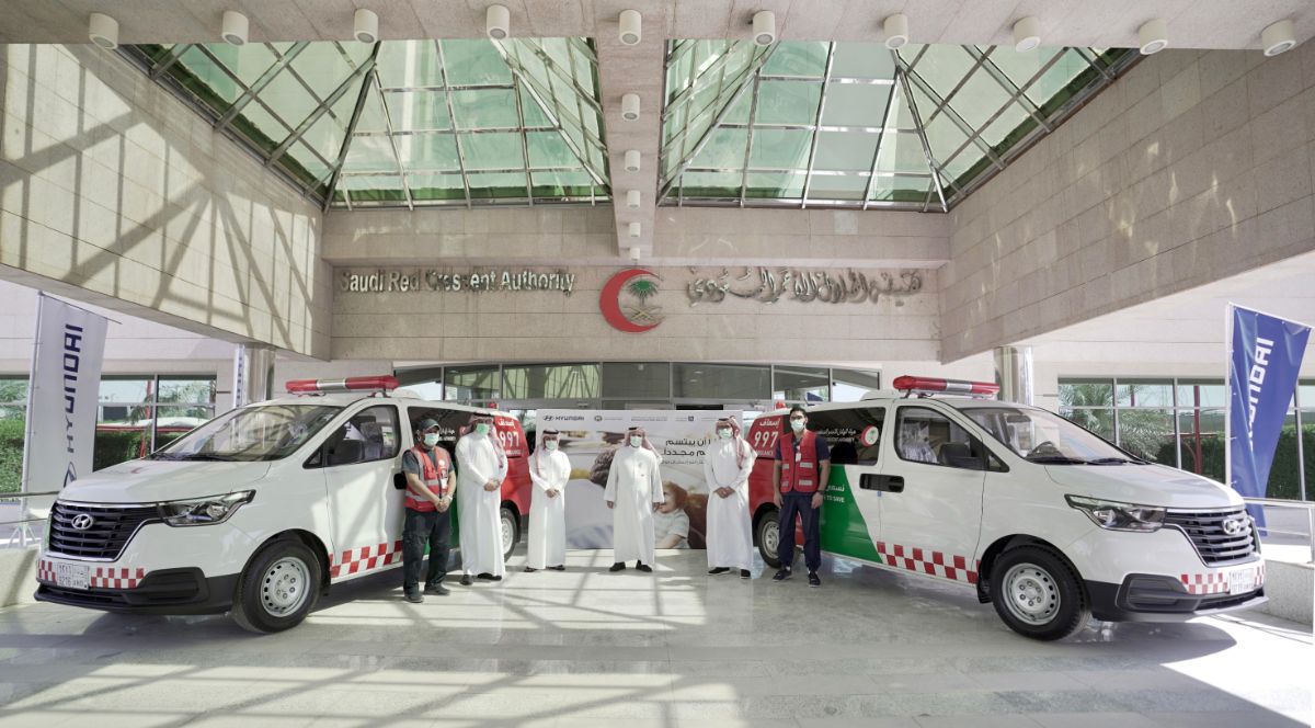 هيونداي تقدم 24 مركبة للدعم الطبي لهيئة الهلال الأحمر السعودي للمساعدة في مكافحة فيروس كوفيد-19