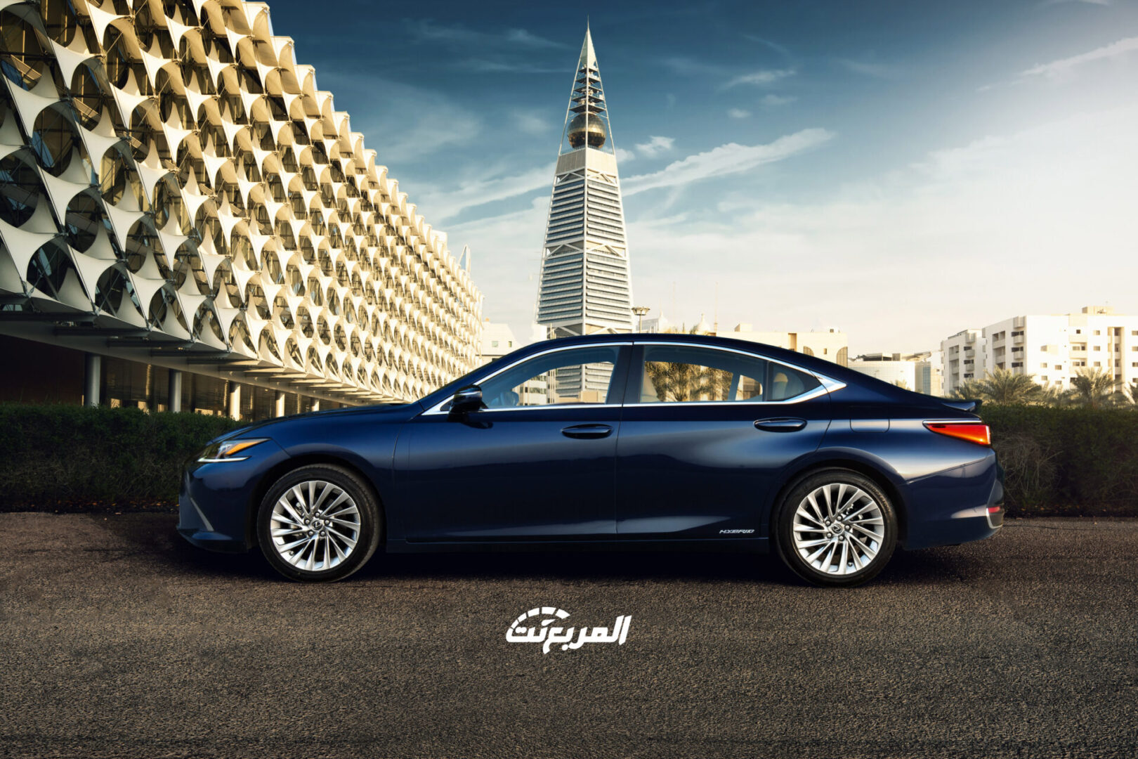تعرف على مميزات وأسعار لكزس ES 2021 في السعودية Lexus 3