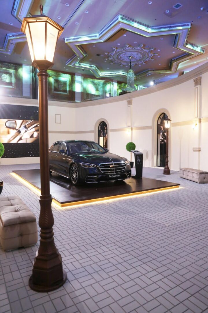 الجفالي تحتفل بتدشين سيارة S-Class الجديدة كليا في السوق السعودي 4