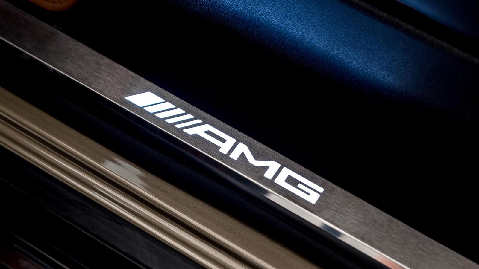 شاهد مرسيدس AMG G63 6x6 معروضة للبيع بـ 4 مليون ريال 12