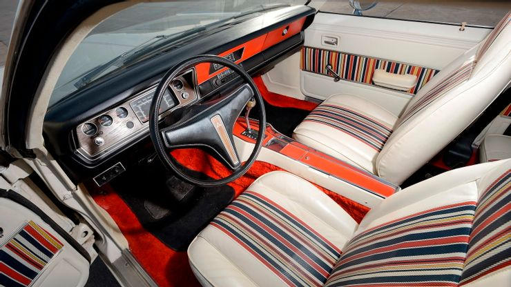 أفضل تصاميم داخليات السيارات خلال السبعينيات 3