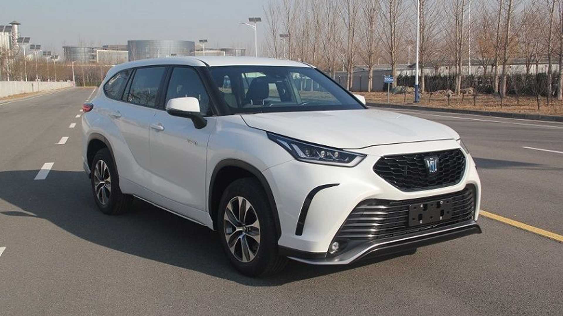 تويوتا كراون SUV الجديدة تظهر في الصين قبل التدشين 5
