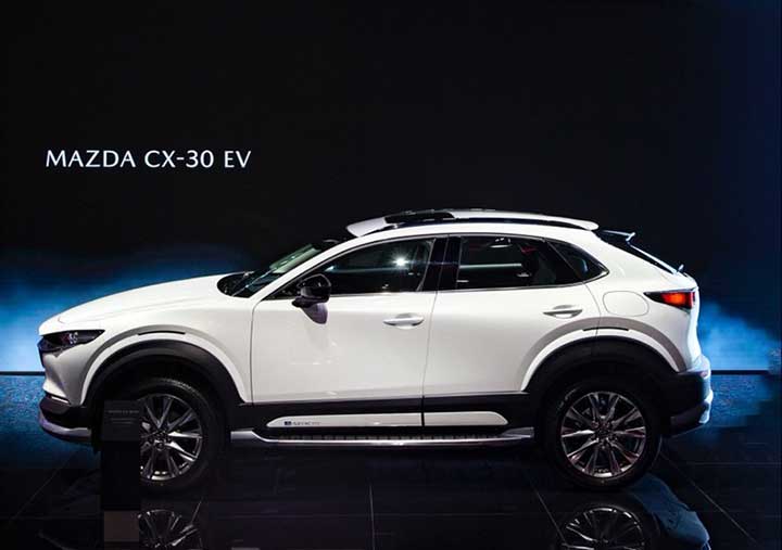 مازدا تكشف رسمياً عن CX-30 EV الكهربائية بمعرض شنغهاي للسيارات 2