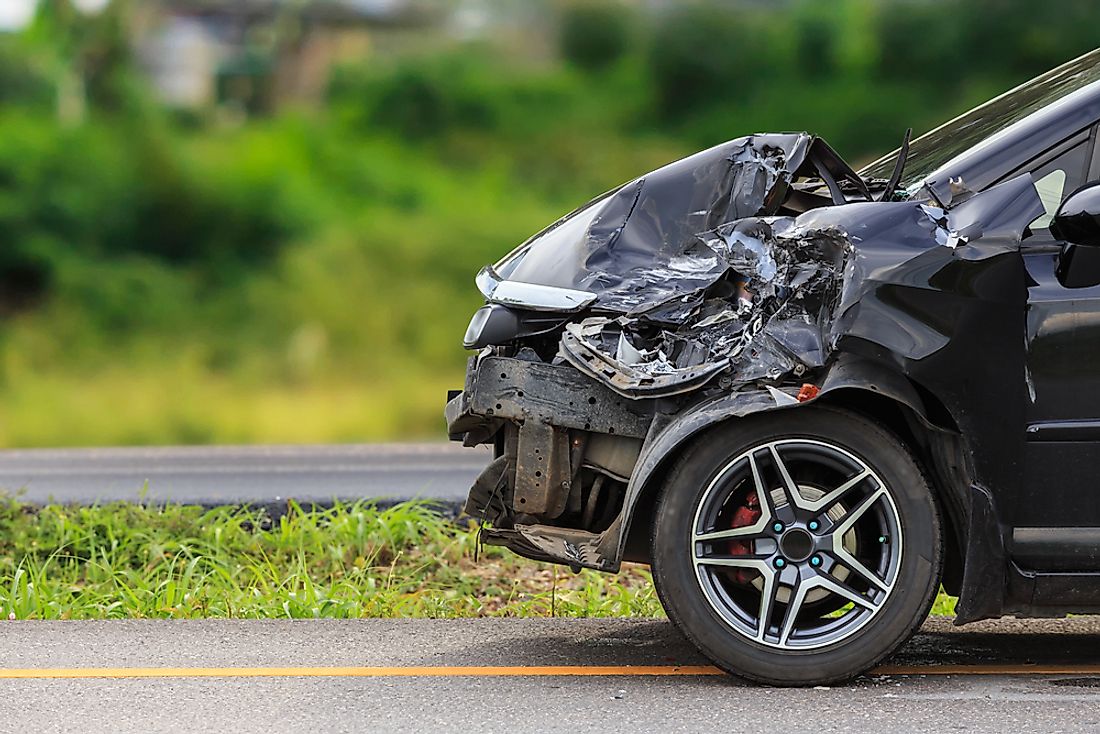 9 نصائح هامة تجنبك الحوادث أثناء القيادة على الطرق السريعة