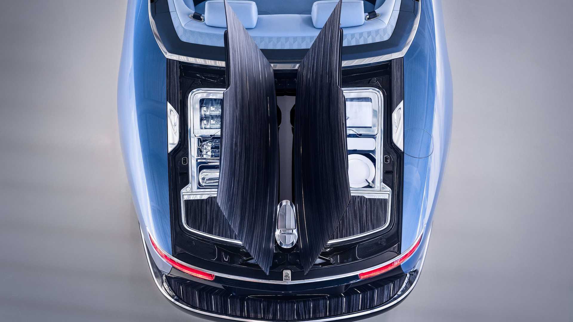 رولزرويس تكشف عن سيارة "بوت تيل" الأغلى في العالم 20