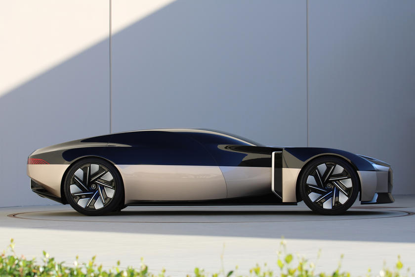 لينكون تكشف عن سيارة اختبارية تعكس مستقبل العلامة في عام 2040 27