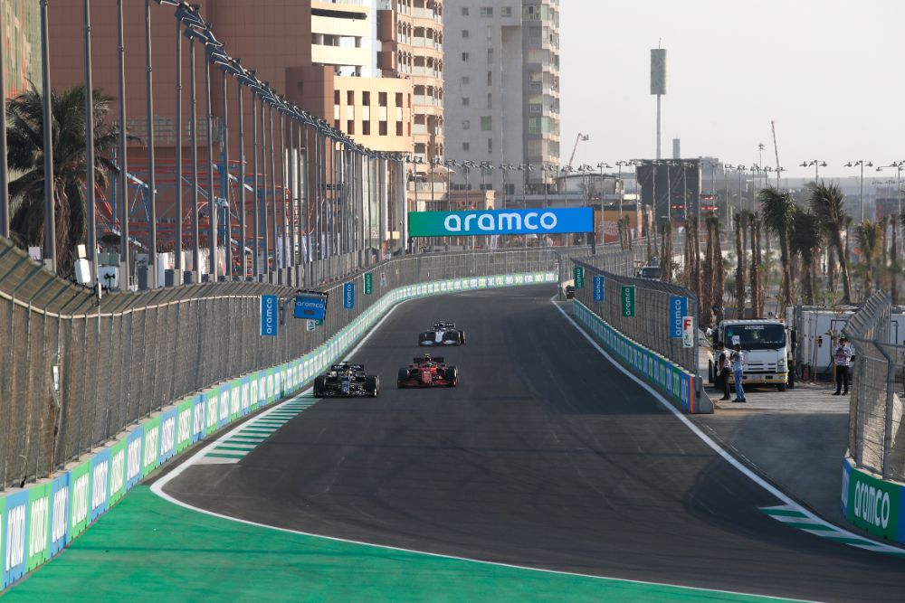 انتهاء اليوم الأول من سباق جائزة السعودية الكبرى STC للفورمولا1 14