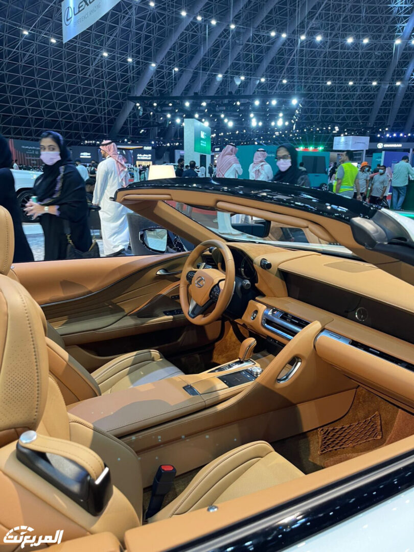 لكزس عبداللطيف جميل تبهر الحضور بسياراتها في معرض جدة الدولي 2021 8