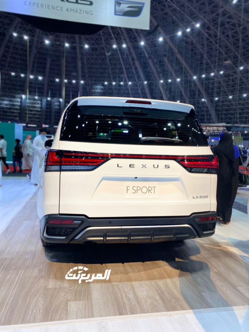 لكزس عبداللطيف جميل تبهر الحضور بسياراتها في معرض جدة الدولي 2021 5