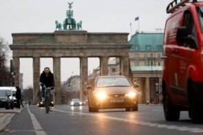 هل ستحظر العاصمة الألمانية برلين السيارات الخاصة في الشوارع؟