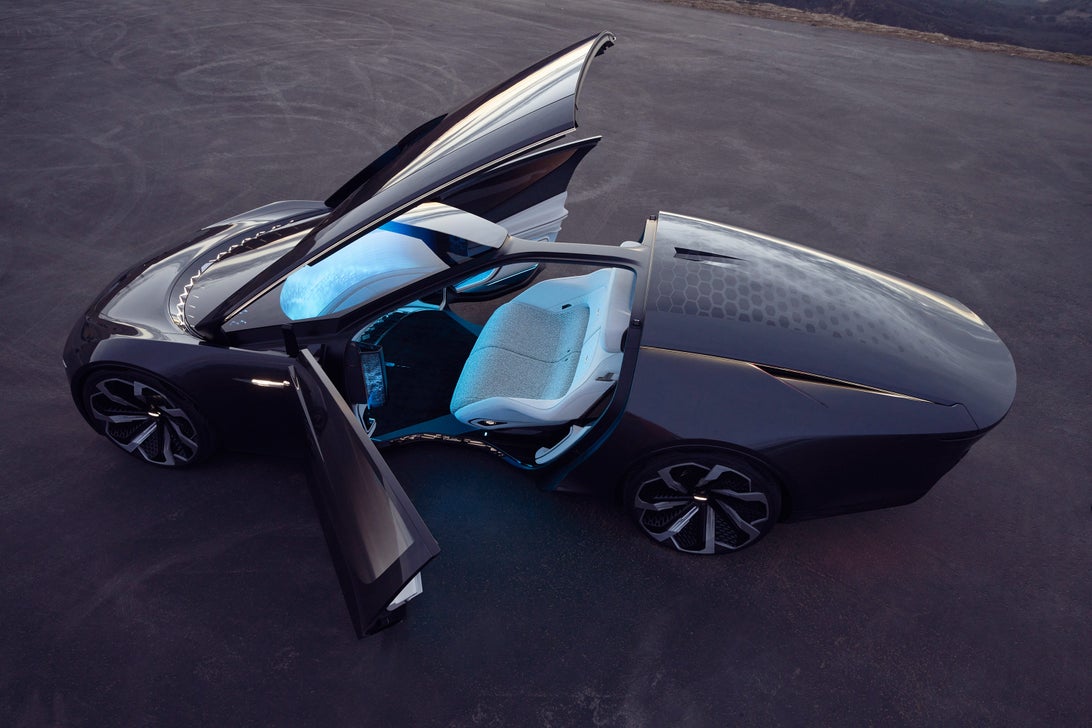 كاديلاك تكشف عن سيارة "إينر سبيس" المستقبلية الفاخرة 21