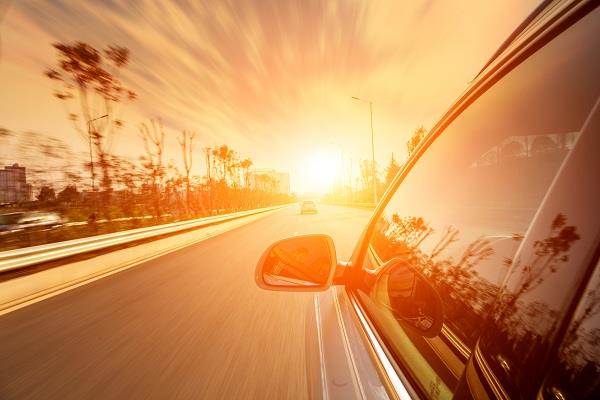 هل يؤثر الطقس الحار على معدل استهلاك الوقود في السيارة؟