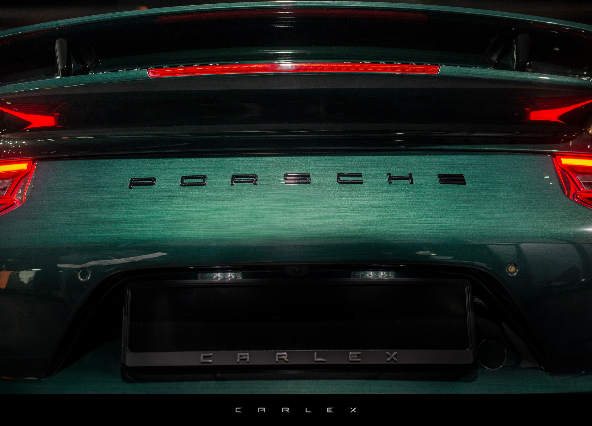 بورش 911 تيربو تحصل على إصدار معدل بولندي رائع من شركة كارلكس ديزاين 13
