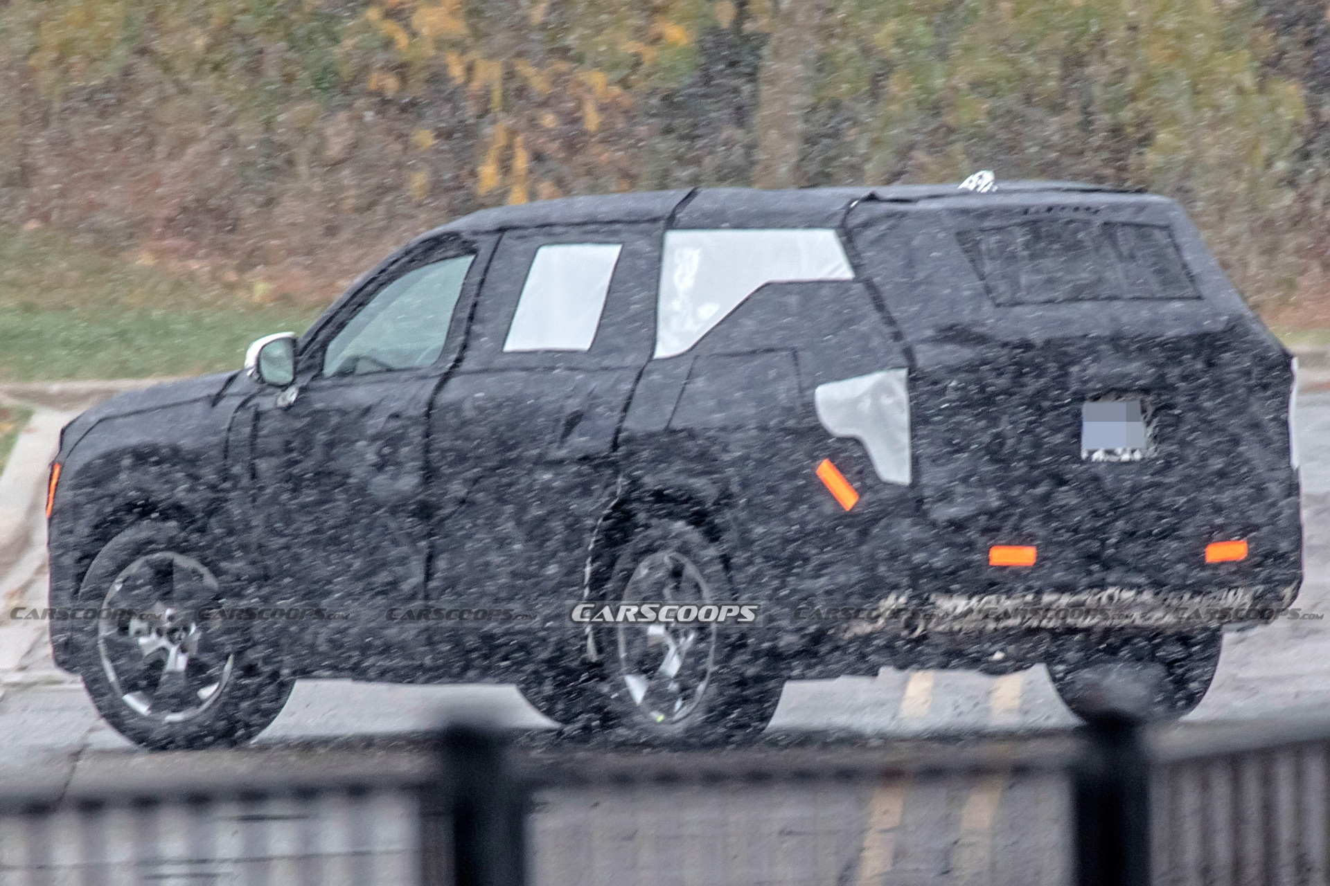 تويوتا جراند هايلاندر SUV الجديدة تظهر أثناء تجوالها في أمريكا لأول مرة 15