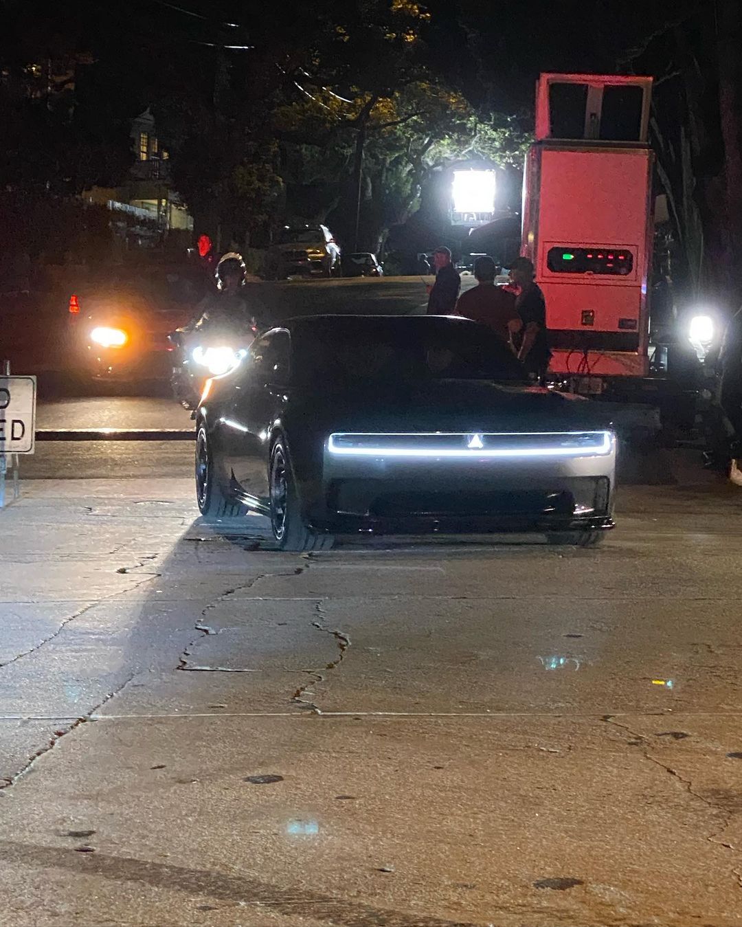 دودج دايتونا SRT الكهربائية الجديدة تظهر أثناء تصوير الجزء العاشر من أفلام Fast & Furious 6