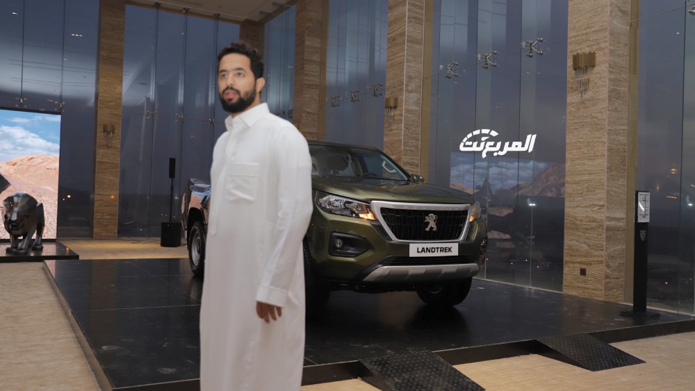 المجدوعي بيجو تطلق سيارة لاند تريك الجديدة كلياً في السعودية 11