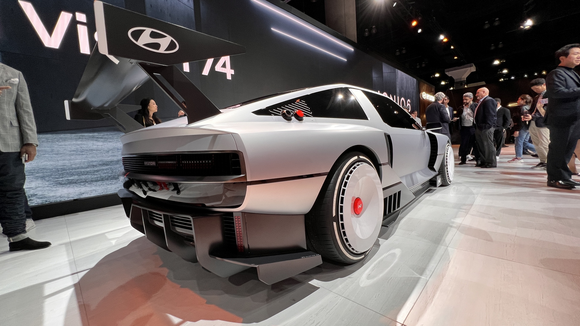 هيونداي N فيجن 74 الاختبارية الجديدة كلياً هي مستقبل سيارات N الرياضية 4