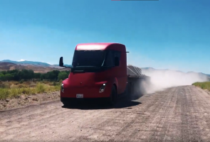 شاحنة تيسلا سيمي الجديدة تخضع لاختبارات تحمل قاسية “فيديو”