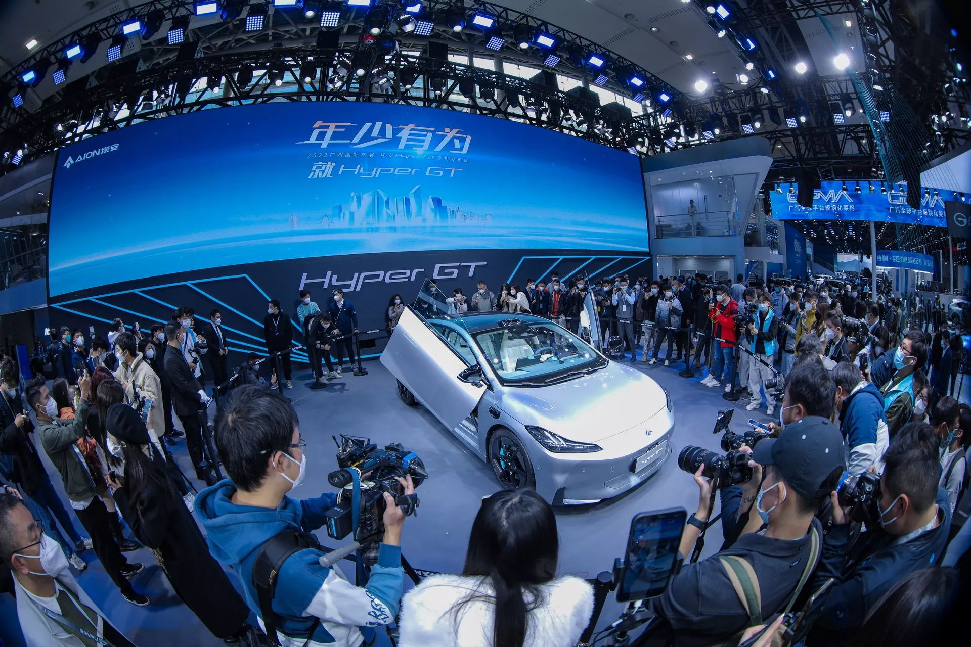 جي ايه سي هايبر GT الجديدة هي السيارة الإنتاجية الأكثر انسيابية في العالم 17